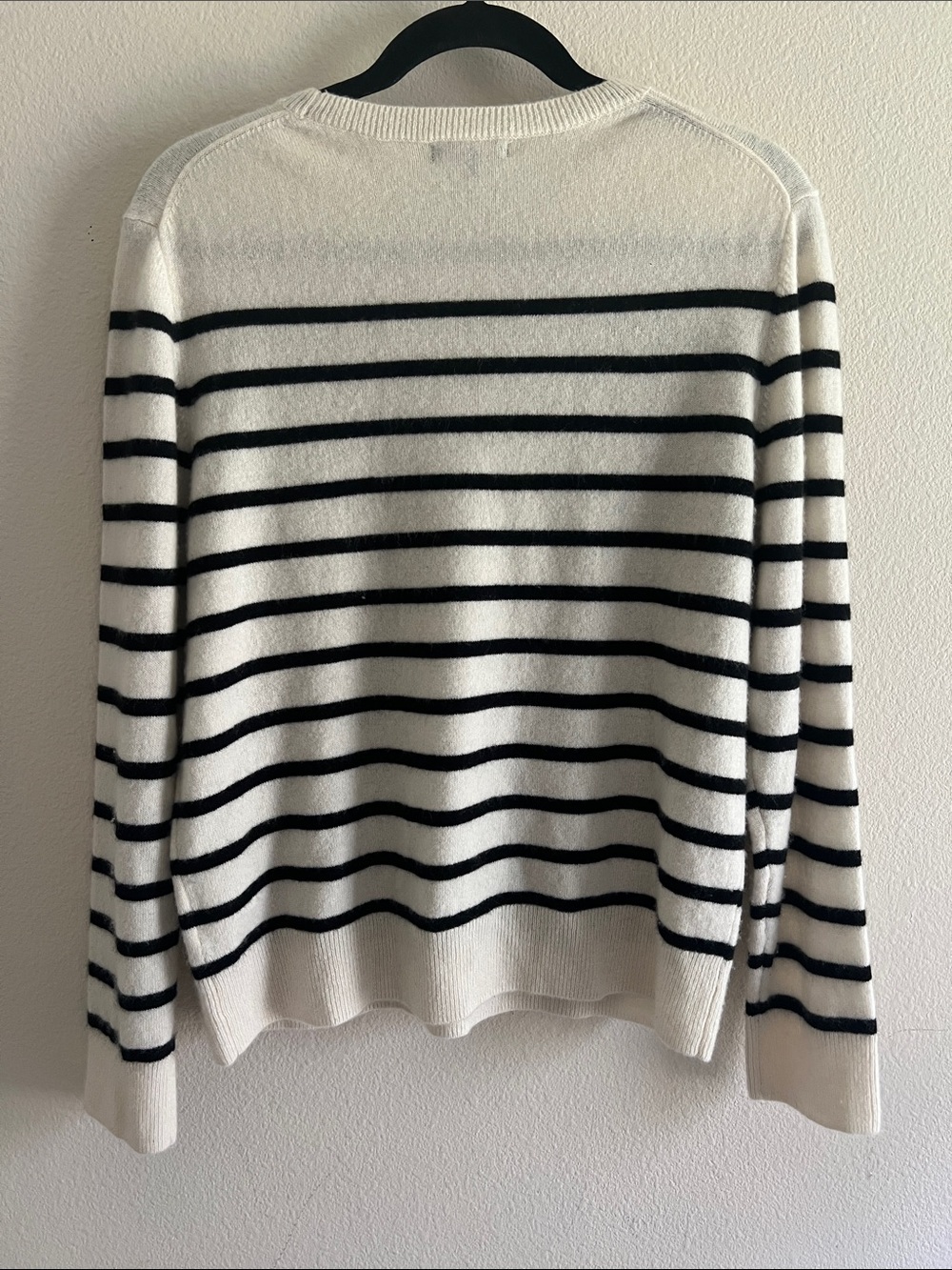 Quince 100% Mongolian Cashmere Crewneck Sweater Ivory Black Stripe Women’s L - Picture 6 of 7